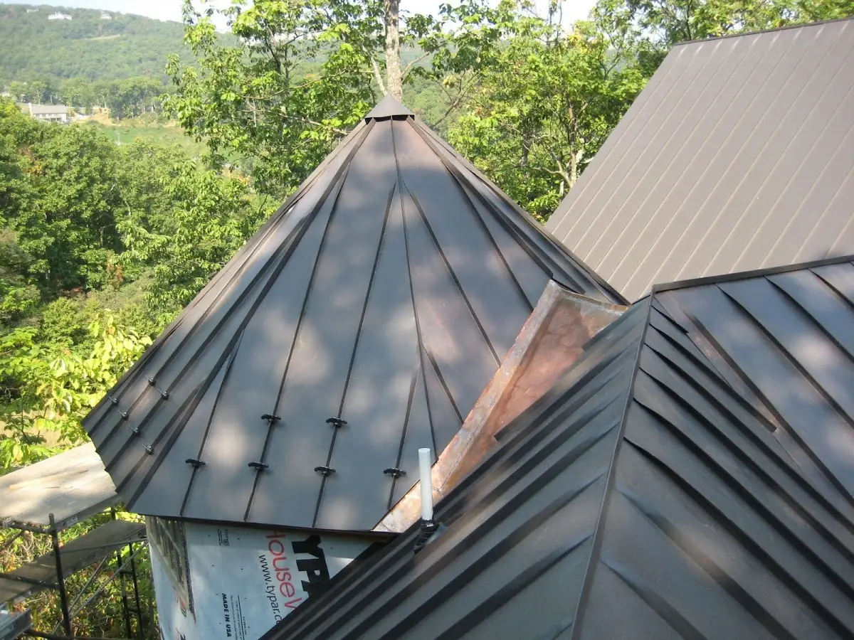 Professional Gutter Cleaning by Craftsman Roofing in Huskum Corner Cross Roads